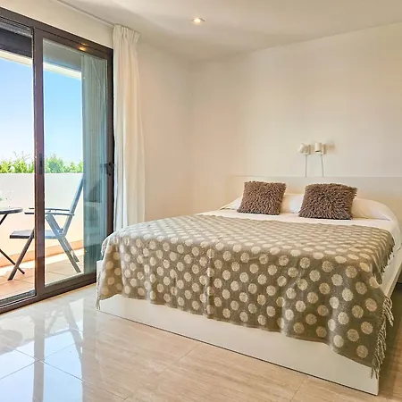 Holiday home 3 Bedroom Townhouse With Private Pool