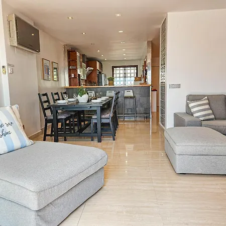 3 Bedroom Townhouse With Private Pool Holiday home
